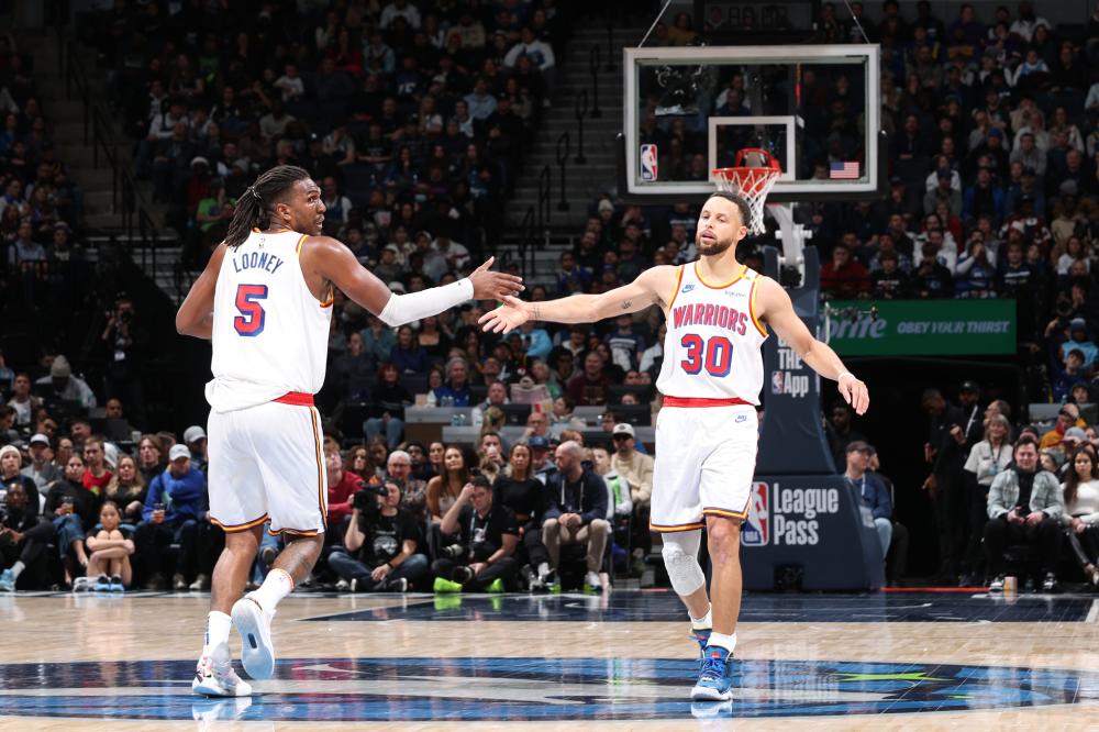 她比别人多 她比别人多