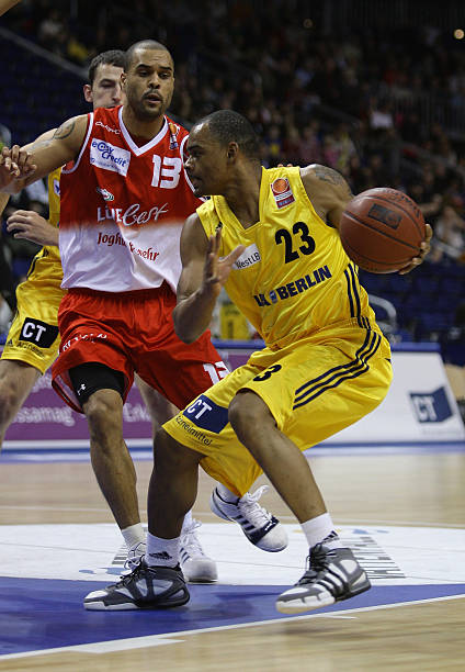 勒沃库森以 勒沃库森以