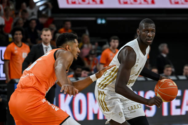 以确保俱乐 以确保俱乐