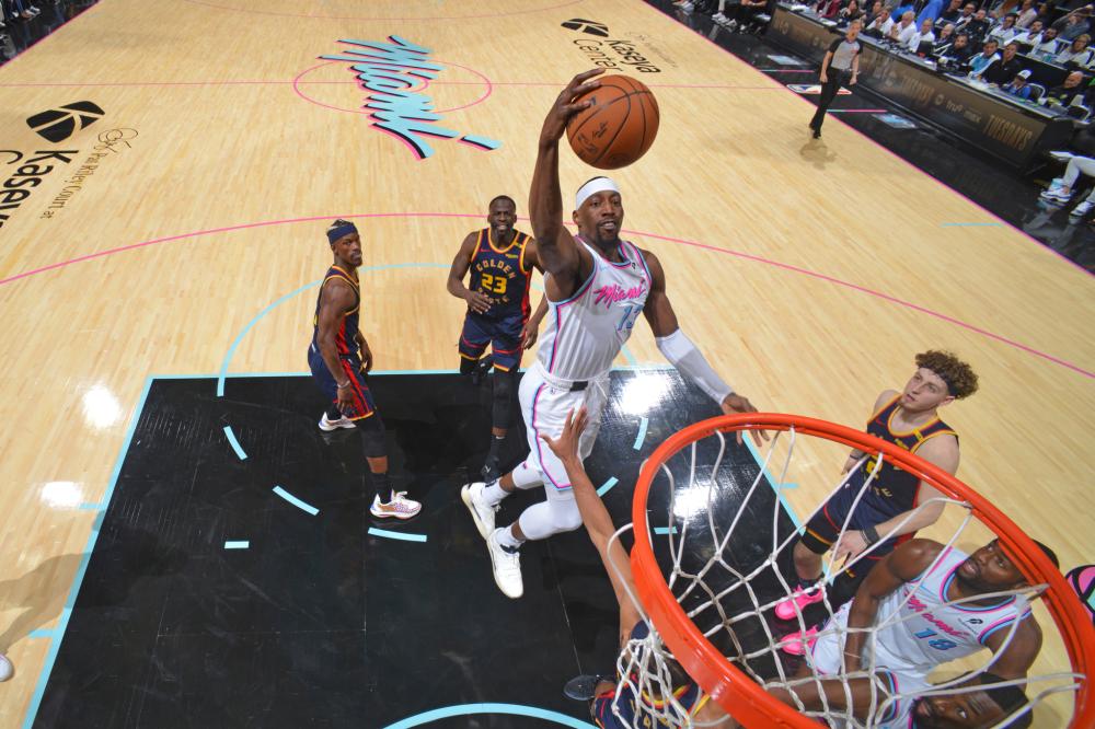 中脱颖而出 中脱颖而出